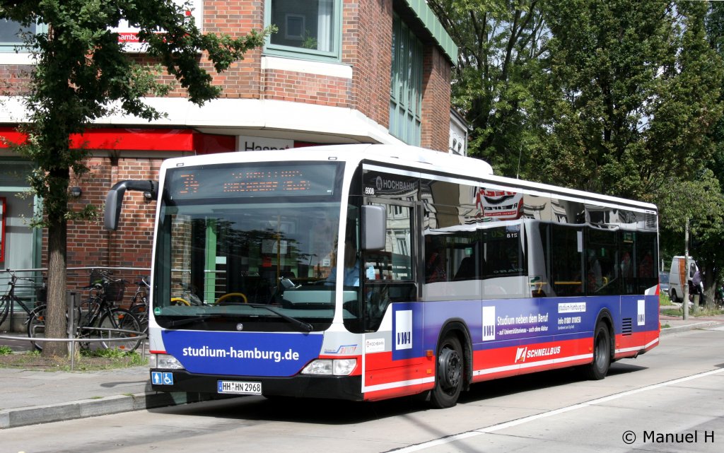 Hochbahn 6908 (HH HN 2968) macht Werbung fr das Studium Hamburg.
Aufgenommen am Eppendorf Markt, 21.8.2010.