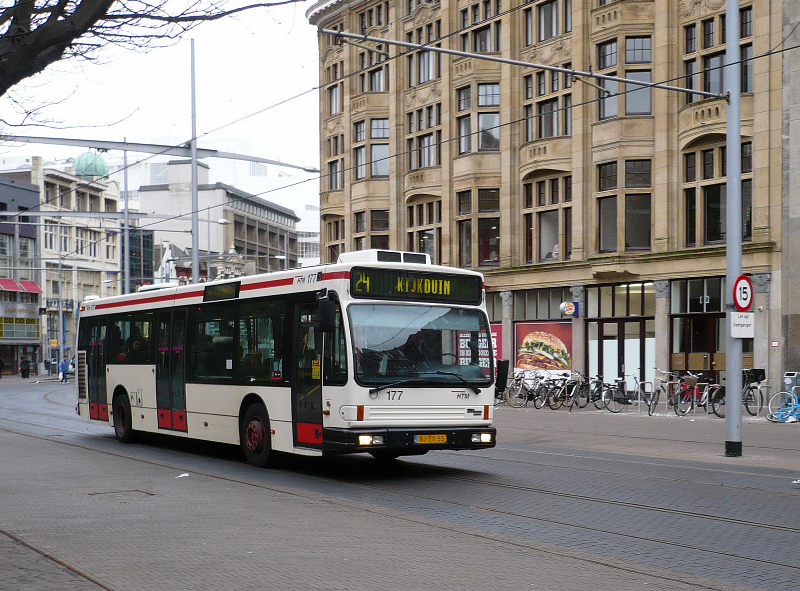 HTM Bus nummer 177, Hofweg, Den Haag 06-02-2011.