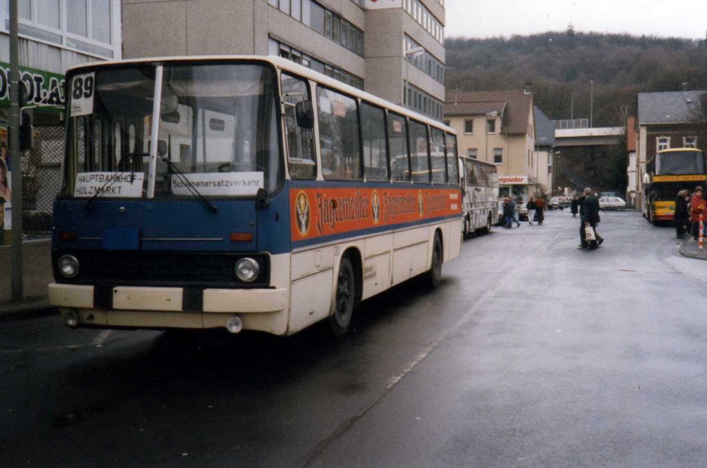Ikarus 260, aufgenommen im Mrz 1995 in Siegen.