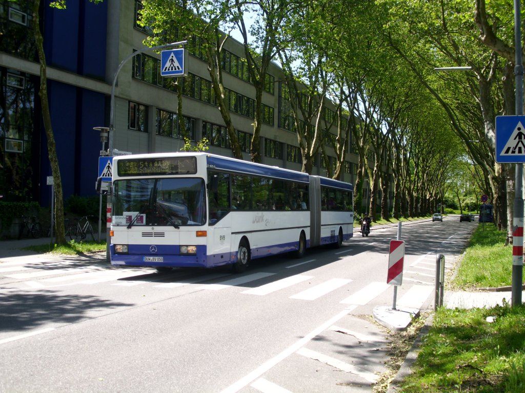 Im SEV (Karlsruhe-Wrth) Einsatz , dieser 0 405G am Busbahnhof in Karlsruhe am 6.Juni 2013.