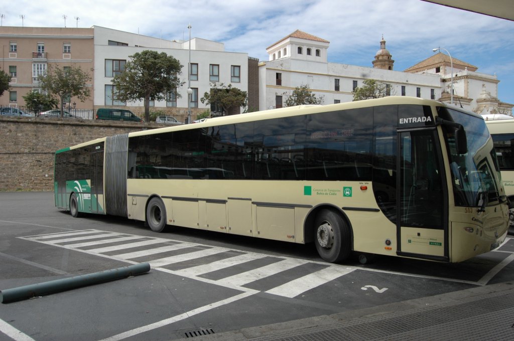 In Cadiz am 11.05.2010 ein Volvo berland-Gelenkbus gesehen.