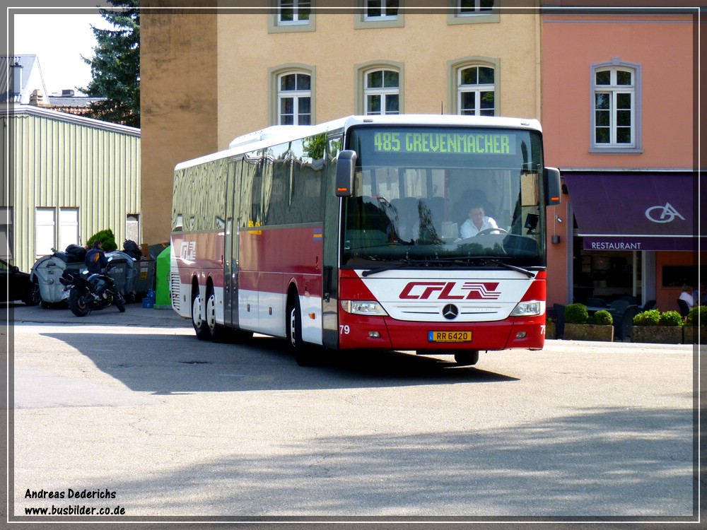 In der Stadt Echternach (Lux) konnte ich diesem Mercedes Benz Intergro am 22.08.2011 am Busbahnhof aufnehmen