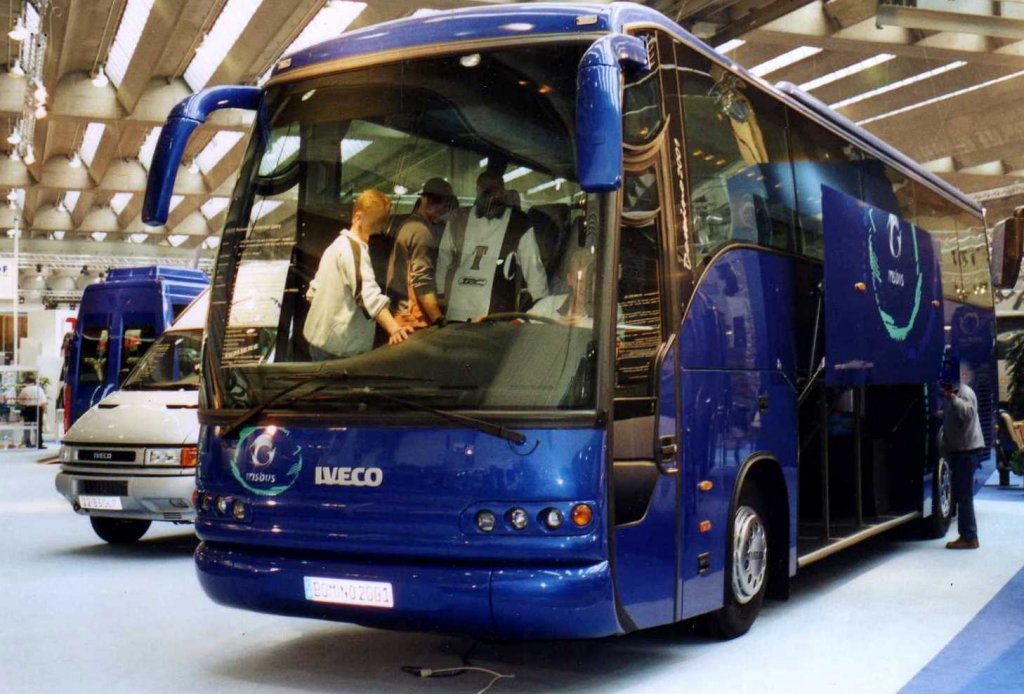 Irisbus Iveco Domino 2001, aufgenommen auf der IAA 2000 in Frankfurt.