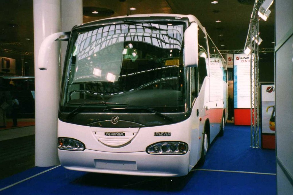 Irizar Scania Century, aufgenommen auf der IAA 2000 in Frankfurt.
