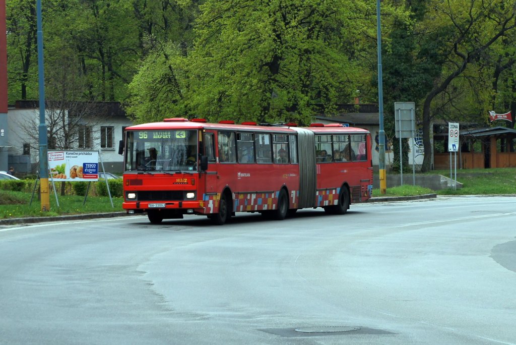 Karosa B 741, Linie 96, bus 1637, 14.04.2012 Bratislava Furdekova
