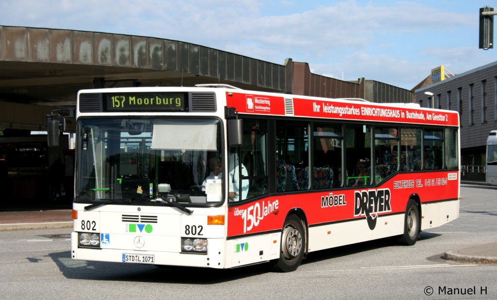 KCG 802 (STD L 1071) macht Werbung fr Mbel Dreyer.
Aufgenommen am ZOB Harburg, 21.8.2010. 