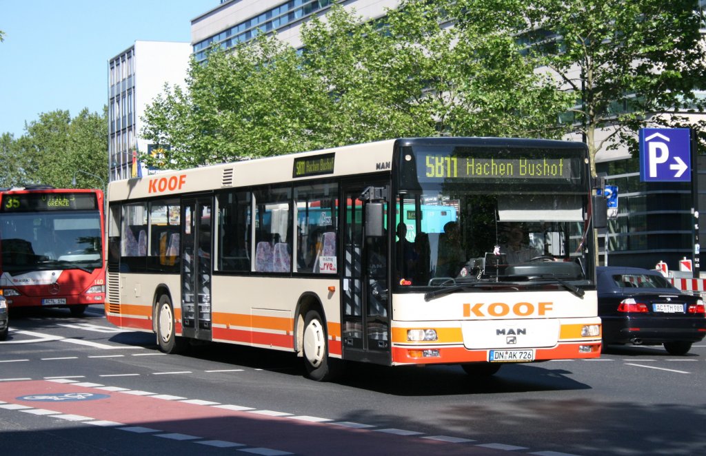 Koof Reisen (DN AK 726) fhrt im Auftrag der RVE.
Aachen Bushof, 4.6.2010.