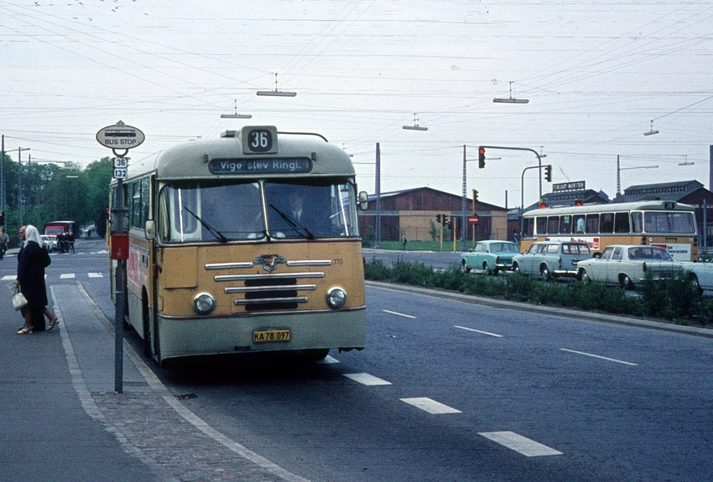 Kopenhagen KS Buslinie 36 (Leyland-DAB 770) Gammel Køge Landevej / Folehaven im Juni 1969.
