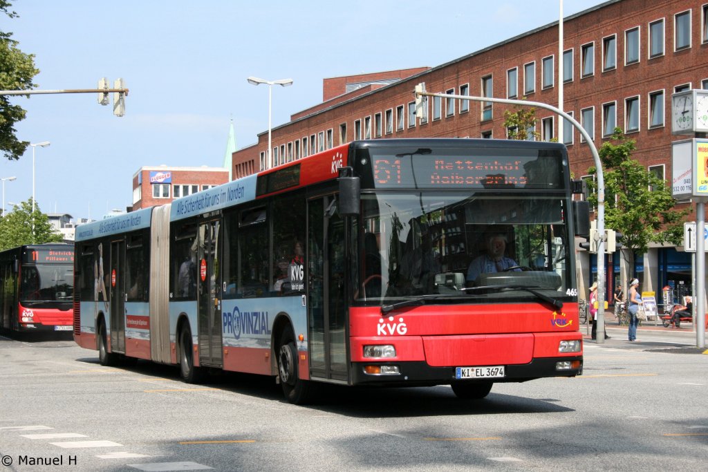 KVG 465 (KI EL 3674).
Der Bus macht Werbung fr die Provinzial Versicherung.
Kiel HBF, 1.7.2010