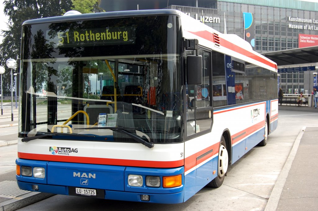 MAN Auto AG Rothenburg, Linie 51 abfahrbereit nach Rothenburg vor dem Hauptbahnhof Luzern. (Aufnahme 18.09.2008)
