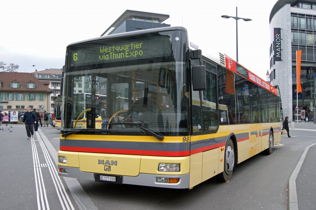 MAN Bus BE 577098 auf der Linie 6 am Bahnhof Thun. Die Aufnahme stammt vom 12.04.2010.
