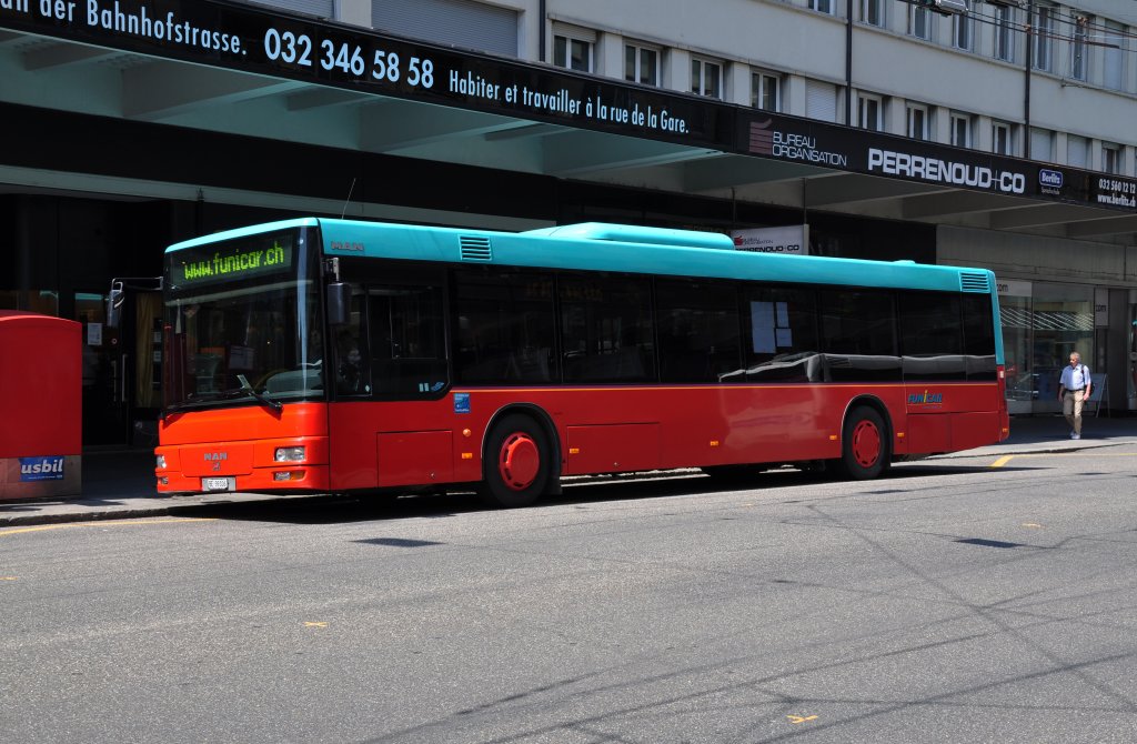 MAN Bus von Funicar in den Farben der Bieler Verkehrsbetriebe am Bahnhof in Biel. Die Aufnahme stammt vom 24.05.2012.
