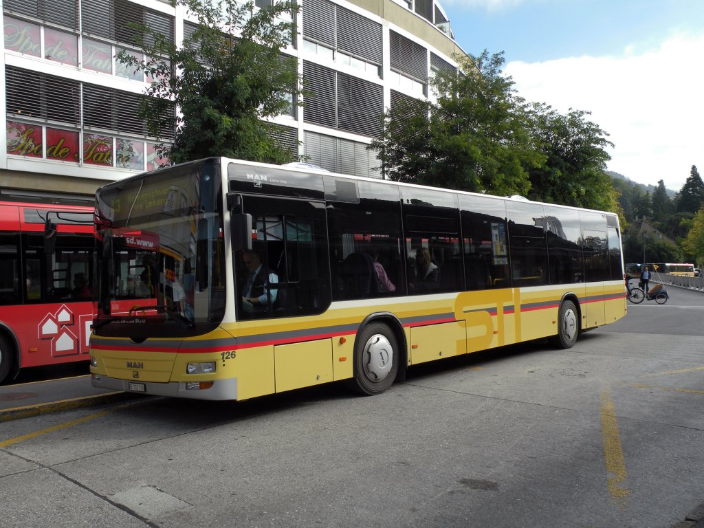 MAN Bus mit der Betriebsnummer 126 auf der Linie 43 am Bahnhof in Thun. Die Aufnahme stammt vom 12.10.2011.