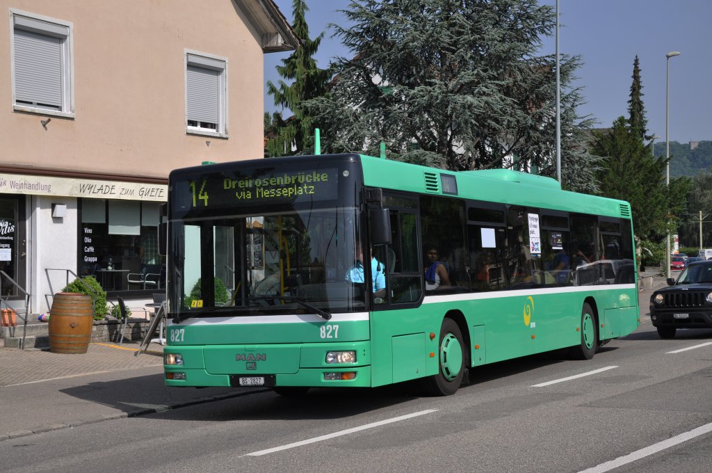 MAN Bus mit der Betriebsnummer 827 an der Haltestelle Kppeli auf der Tramersatzlinie 14. Die Aufnahme stammt vom 29.06.2012.

