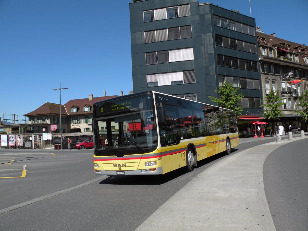 MAN Bus der STI mit der Betriebsnummer 129 fhrt am Bahnof Thun ein. Die Aufnahme stammt vom 18.05.2011.

