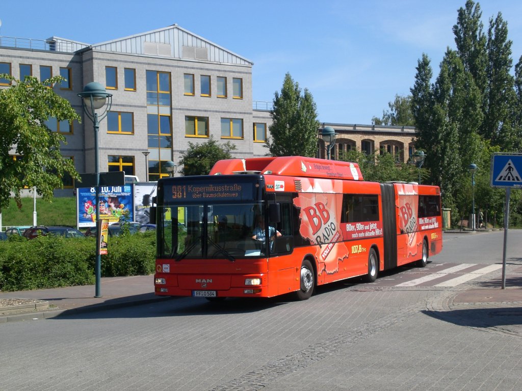 MAN Niederflurbus 2. Generation auf der Linie 981 nach Kopernikusstrae am Bahnhof.