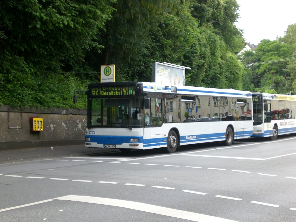 MAN Niederflurbus 2. Generation auf der Linie 621 nach Wuppertal Dasnckel Mitte am S-Bahnhof Wuppertal-Vohwinkel.(2.7.2012)
 
