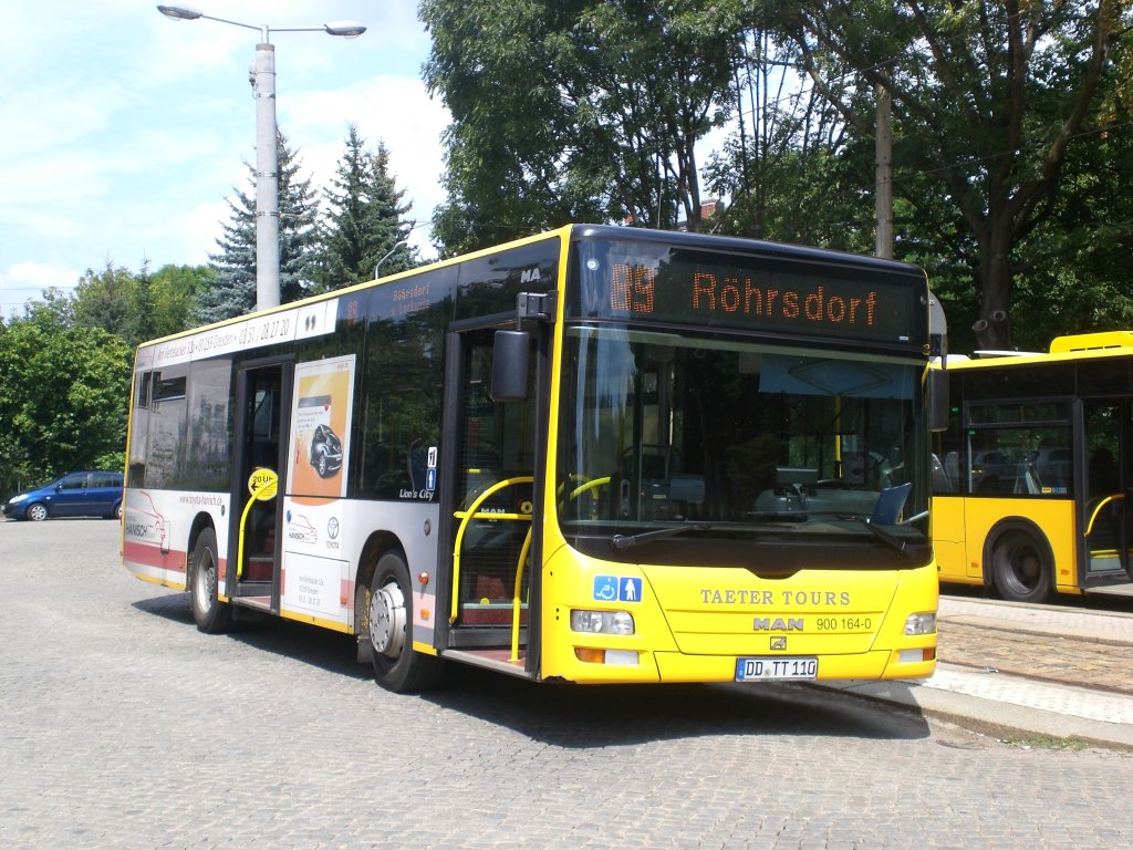 MAN Niederflurbus 3. Generation (Lion's City) auf der Linie 89 nach Rhrsdorf am Bahnhof Niedersedlitz.(27.7.2011)