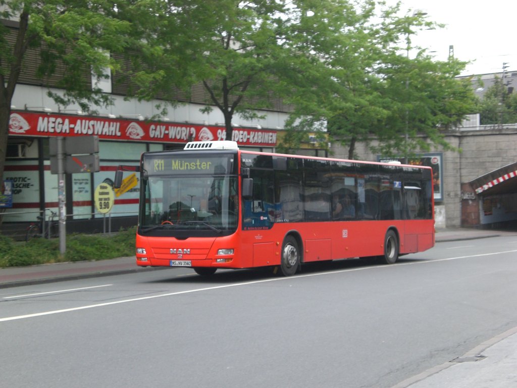 MAN Niederflurbus 3. Generation (Lion's City) auf der Linie R11 am Hauptbahnhof Mnster.(16.7.2012) 