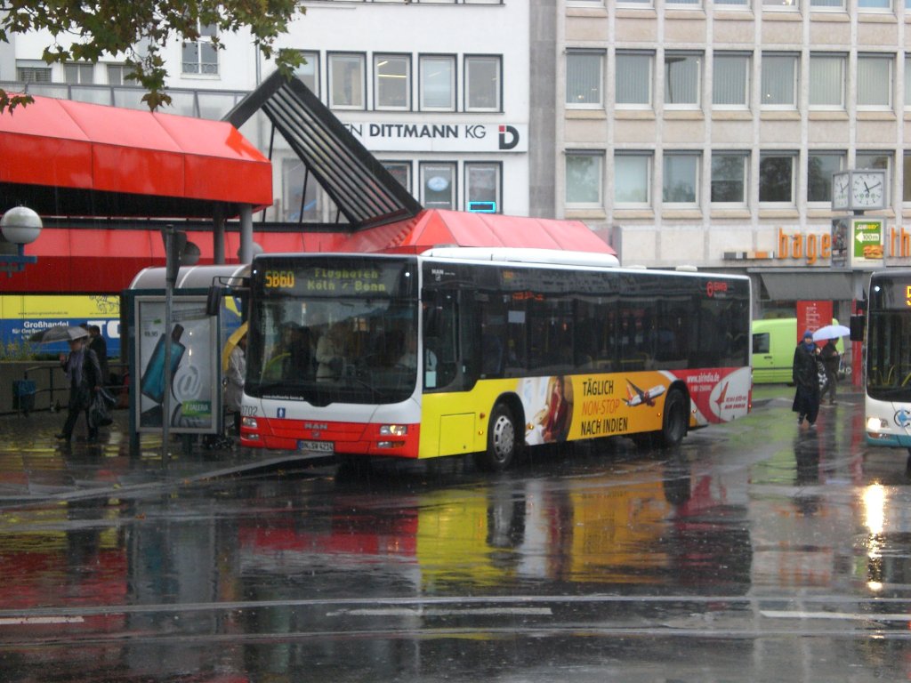 MAN Niederflurbus 3. Generation (Lion's City) auf der Linie SB60 nach Flughafen Kln/Bonn am Hauptbahnhof Bonn.(4.10.2012) 