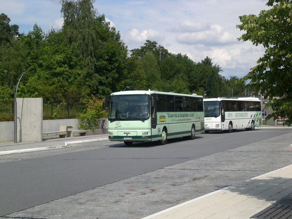 MAN L-Reihe auf der Linie 237 am Bahnhof Pirna.(26.7.2011)