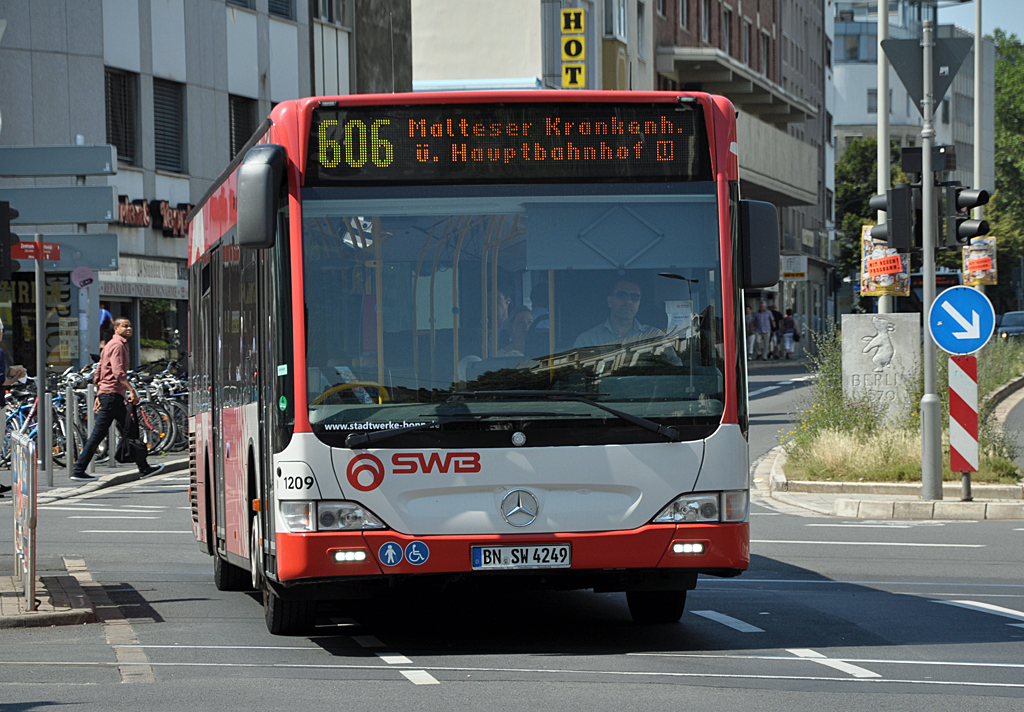 MB O 530 der SWB, BN-SW 4249, in Bonn - 08.07.2013