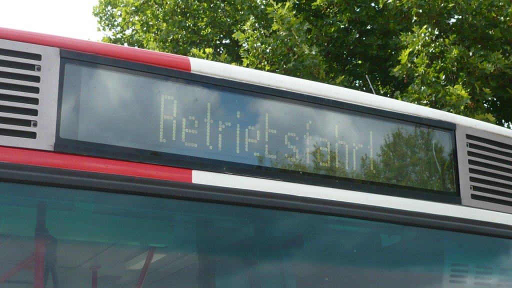 Mercedes 0 405 N am 02.06.11 fotografiert in Merzig
-Detailaufnahme:Fahrtzielanzeige;BETRIEBSFAHRT