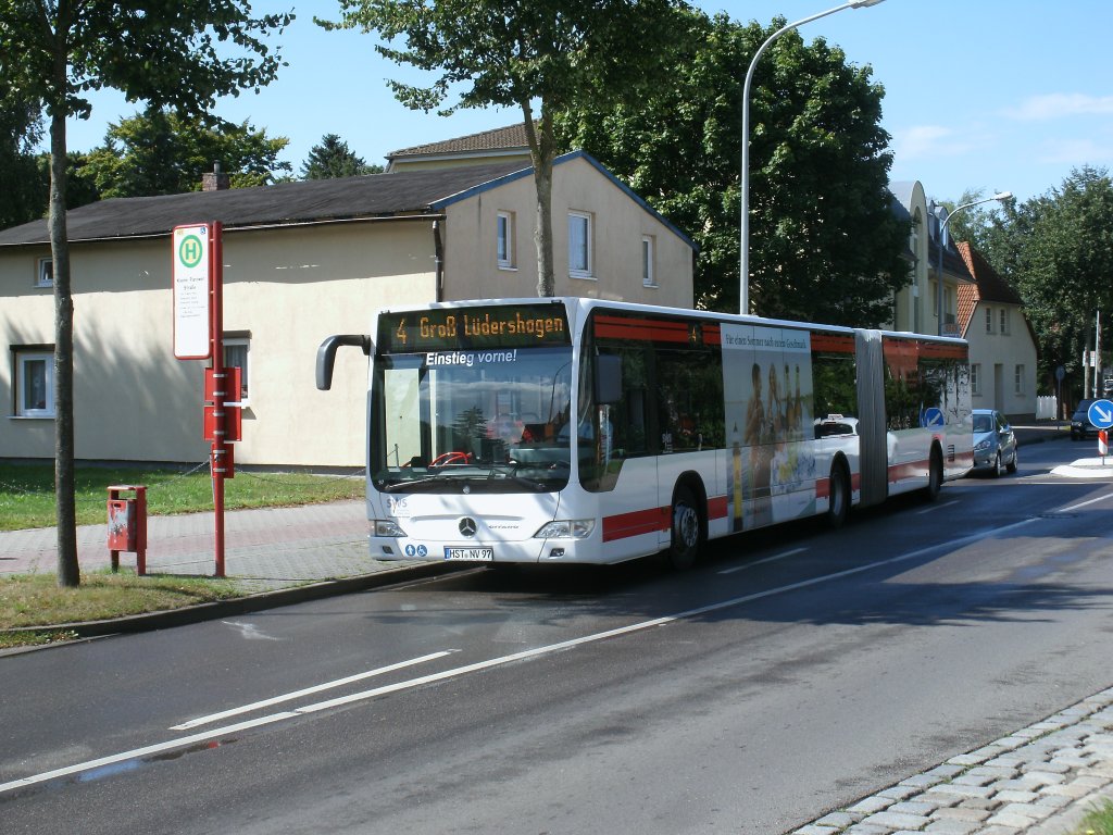 Mercedes Benz Gelenkbus Citaro,am 22.August 2012,an der Bushaltestelle Kleine Parower Strae in Stralsund.