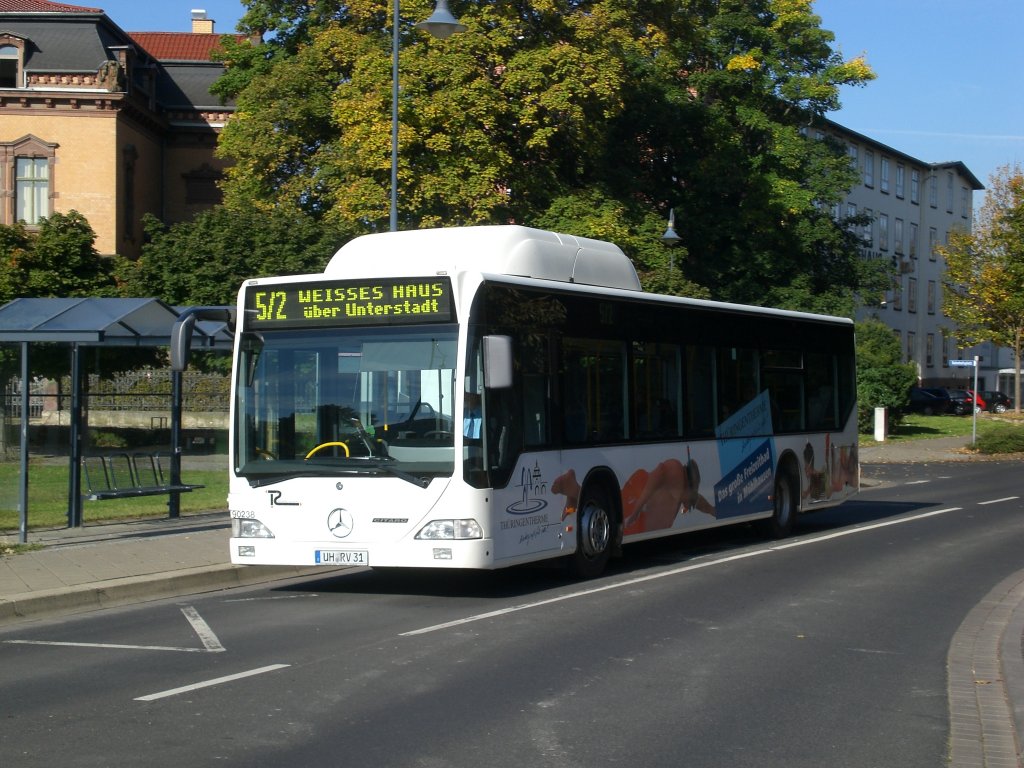 Mercedes-Benz O 530 CNG auf der Linie 5/2 nach Mhlhausen Weies Haus am Bahnhof Mhlhausen.(8.10.2012) 