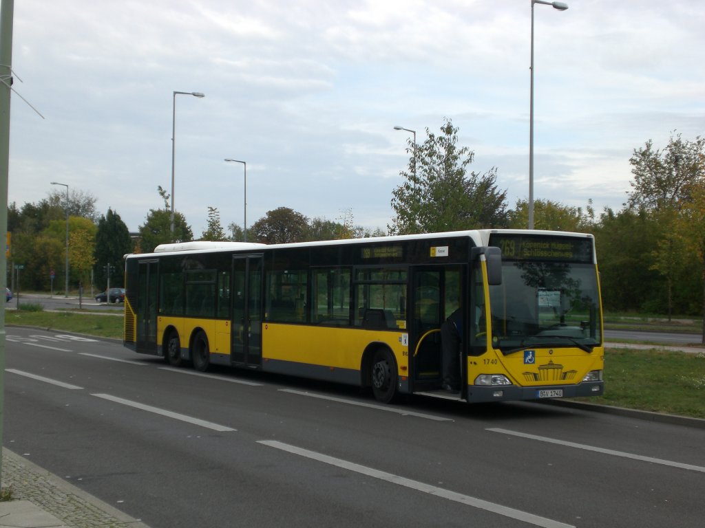 Mercedes-Benz O 530 I (Citaro) auf der Linie 269 nach Kpenick Mggelschlchenweg am U-Bahnhof Elsterwerdaer Platz.