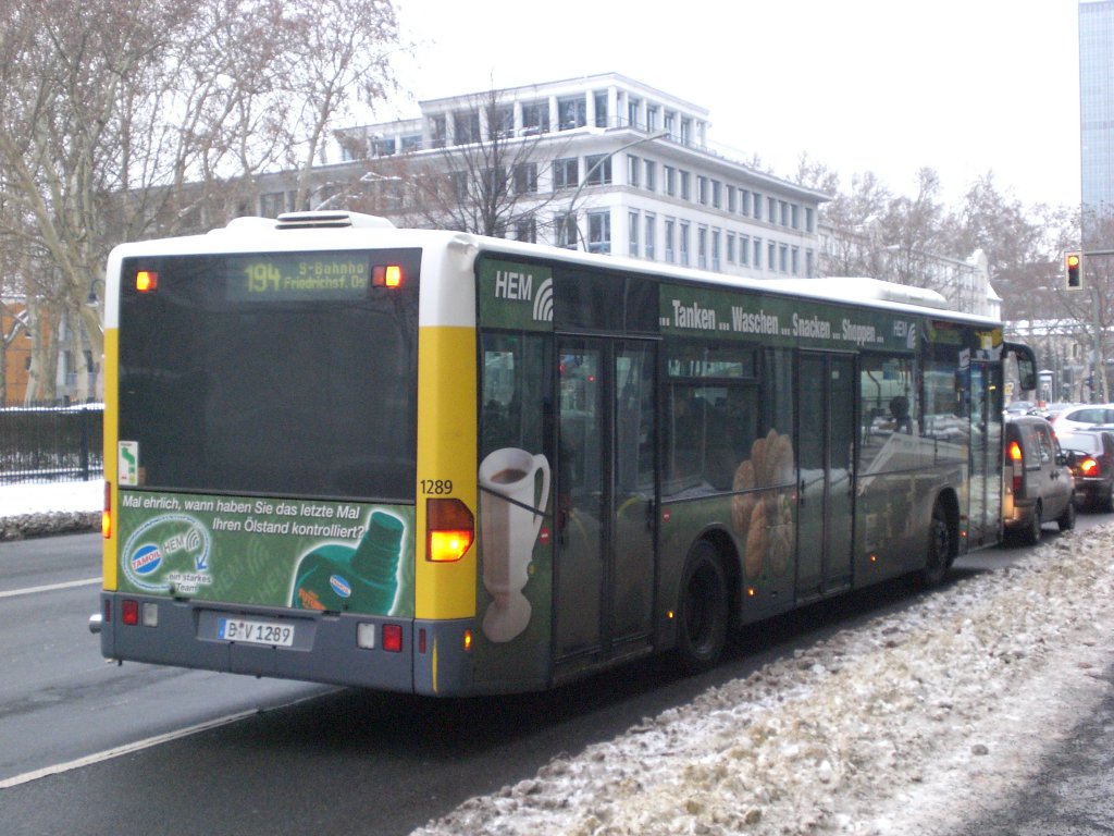 Mercedes-Benz O 530 I (Citaro) auf der Linie 194 nach S-Bahnhof Friedrichsfelde Ost an der Haltestelle Treptow Beermannstrae.