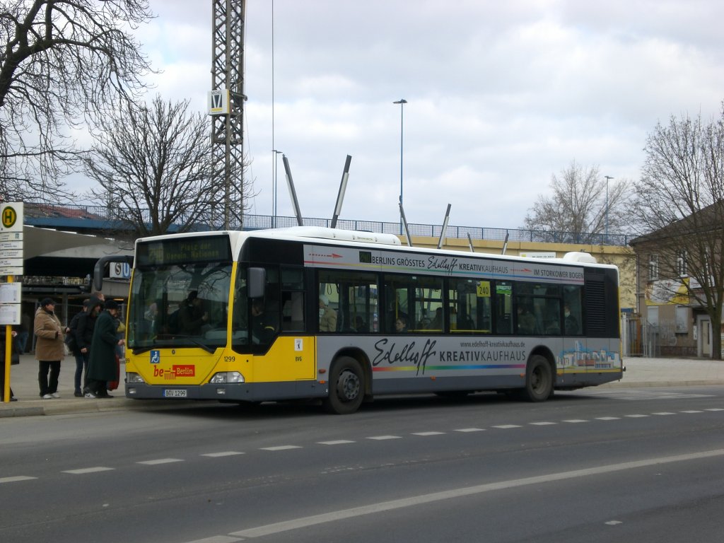 Mercedes-Benz O 530 I (Citaro) auf der Linie 240 nach Hauptbahnhof am S+U Bahnhof Lichtenberg.