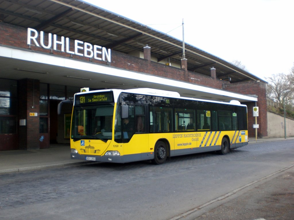 Mercedes-Benz O 530 I (Citaro) auf der Linie 131 nach Spandau Im Spektefeld am U-Bahnhof Ruhleben.
