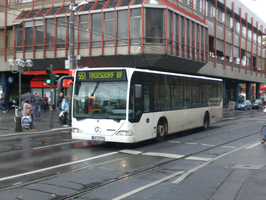 Mercedes-Benz O 530 I (Citaro) auf der Linie 551 nach Bahnhof Troisdorf am Hauptbahnhof Bonn.(4.10.2012) 