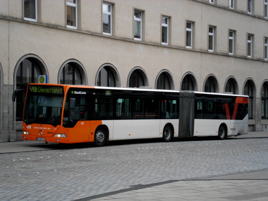 Mercedes-Benz O 530 I (Citaro) auf der Linie 608 nach Ennepetal Busbbahnhof am S-Bahnhof Wuppertal Barmen.(19.2.2013) 