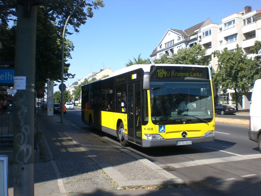 Mercedes-Benz O 530 II (Citaro Facelift) auf der Linie 184 nach U-Bahnhof Krumme Lanke am U-Bahnhof Alt-Tempelhof.