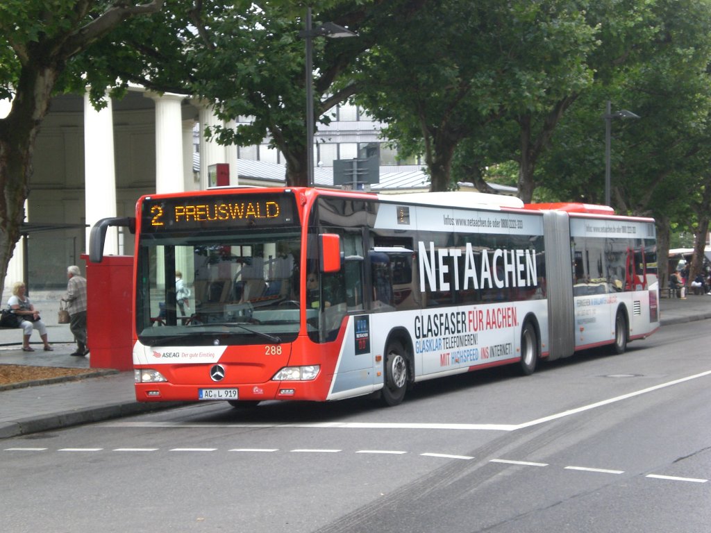 Mercedes-Benz O 530 II (Citaro Facelift) auf der Linie 2 nach Aachen Preuswald in der Aachener Innenstadt.(10.7.2012) 