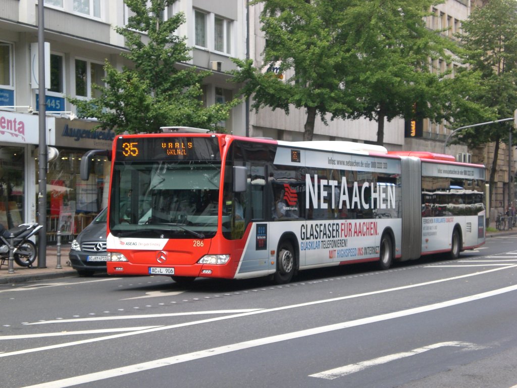 Mercedes-Benz O 530 II (Citaro Facelift) auf Linie 35 nach Vaals Grenze in der Aachener Innenstadt.(10.7.2012) 