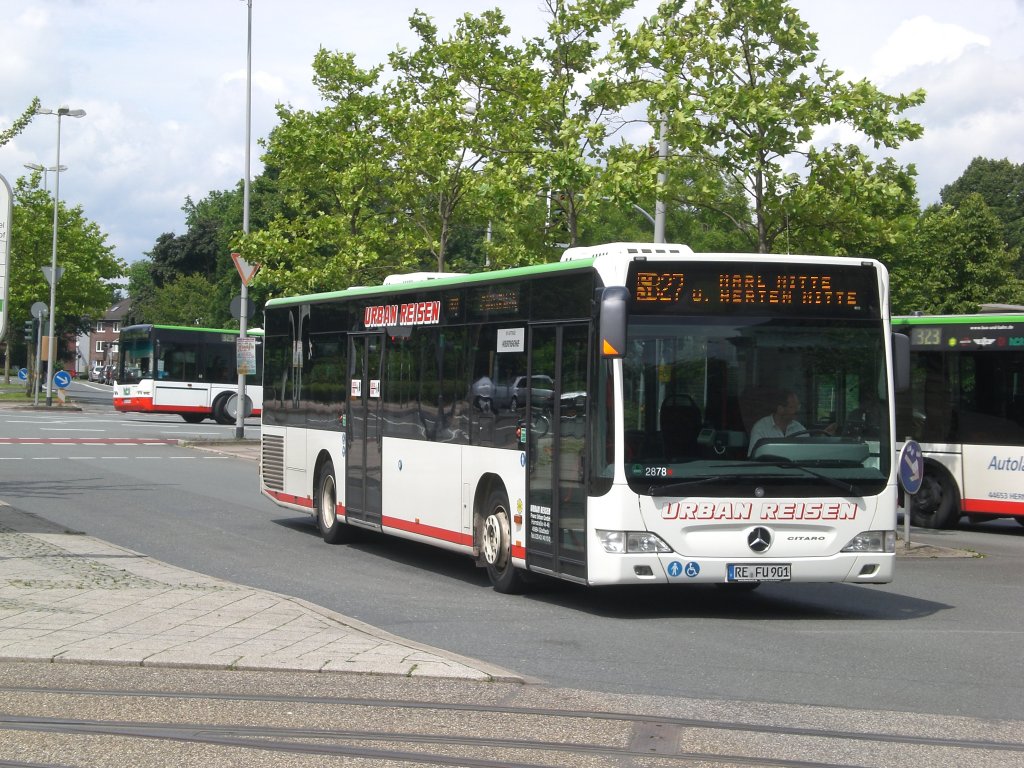 Mercedes-Benz O 530 II (Citaro Facelift) auf der Linie SB27 nach Marl-Mitte am Hauptbahnhof Wanne-Eickel.(18.7.2012) 