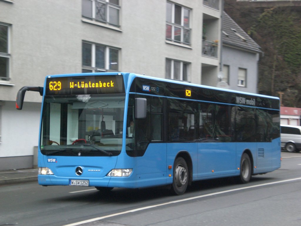 Mercedes-Benz O 530 K (Citaro) auf der Linie 629 nach Wuppertal-Lntenbeck Ort an der Haltestelle Wuppertal Zoo/Stadion.(2.1.2013) 
