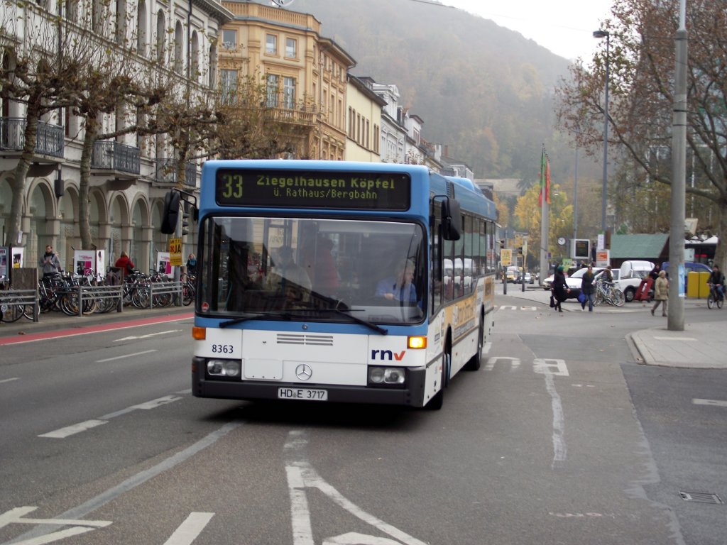 Mercedes Benz O405 in Heidelberg am 18.11.11 auf der Linie 33 