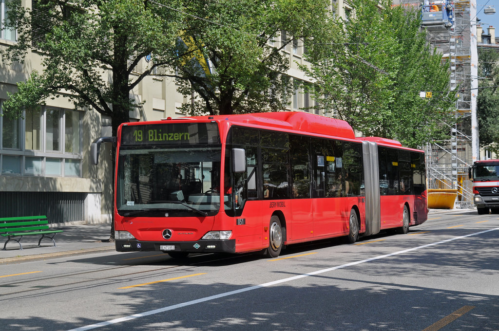 Mercedes Citaro 851, auf der Linie 19, fährt durch die Bundesgase. Die Aufnahme stammt vom 25.08.2017.