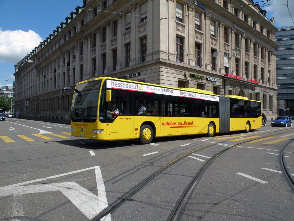 Mercedes Citaro der AAGL mit der Betriebsnummer 86 auf der Linie 70 am Aeschenplatz in Basel. Die Aufnahme stammt vom 24.05.2011.