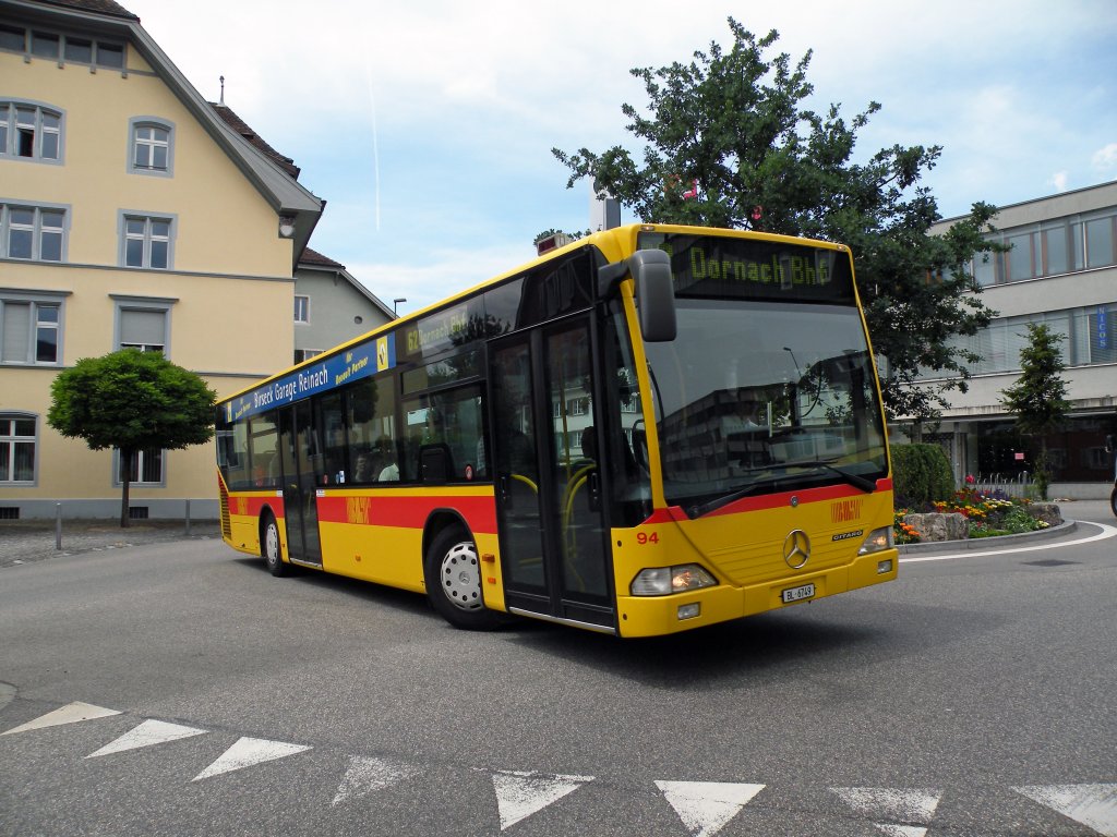 Mercedes Citaro der BLT mit der Betriebsnummer 94 auf der Linie 62 kurz vor dem Bahnhof Dornach. Die Aufnahme stammt vom 07.06.2011.