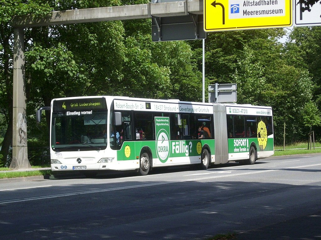 Mercedes Citaro II der Stadtwerke Stralsund (SWS) in Stralsund am 16.07.2012 

