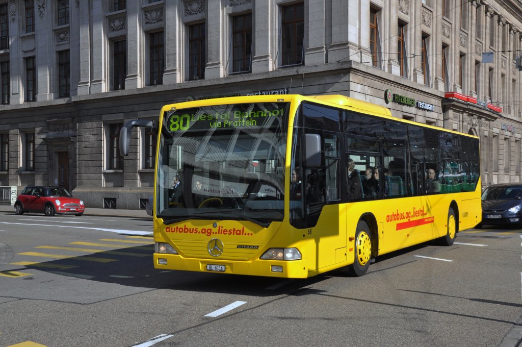 Mercedes Citaro mit der Betriebsnummer 68 der AAGL auf der Linie 80 am Aeschenplatz. Die Aufnahme stammt vom 22.02.2012.