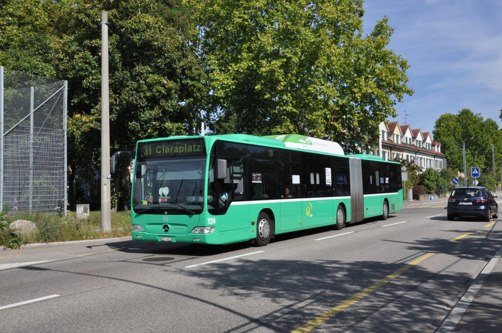 Mercedes Citaro mit der Betriebsnummer 724 auf der Linie 31 kurz nach der Haltestelle Almendstrasse Richtung Claraplatz. die aufnahme stammt vom 16.09.2011.