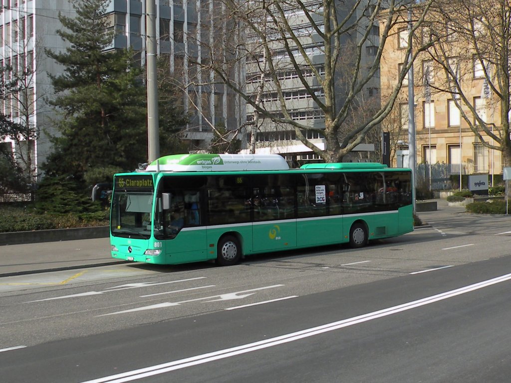 Mercedes Citaro mit der Betriebsnummer 801 auf der Linie 55 am Badischen Bahnhof. Die Aufnahme stammt vom 05.03.2011.