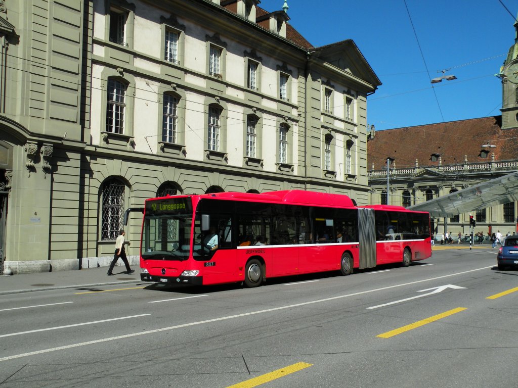 Mercedes Citaro mit der Betriebsnummer 847 auf der Linie 12 beim Bahnhof Bern. Die Aufnahme stammt vom 26.08.2010.