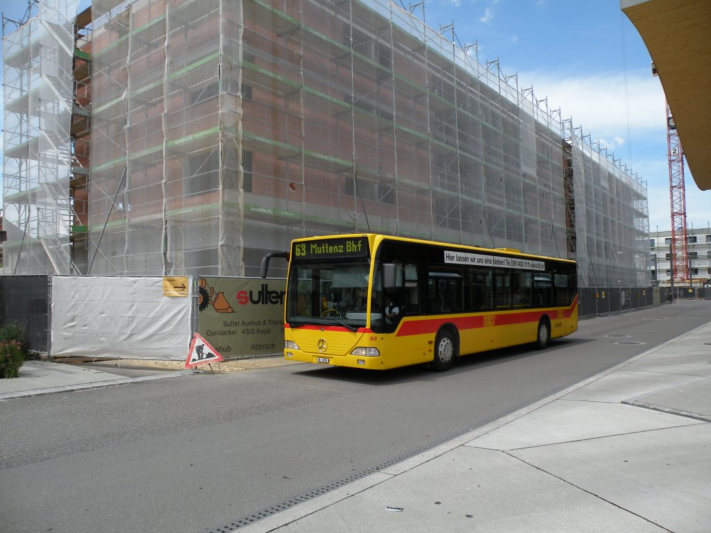 Mercedes Citaro mit der Betriebsnummer 92 auf der Linie 63 am Bahnhof in Dornach. Die Aufnahme stammt vom 07.06.2011.